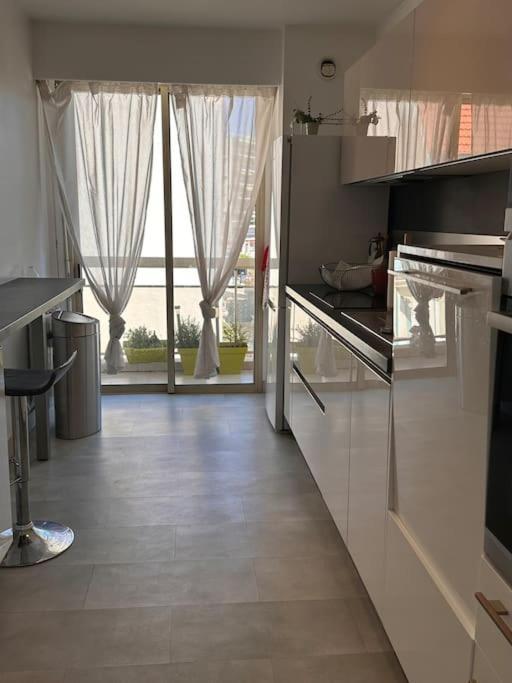 Appartement Panoramique Sur Mer 툴롱 외부 사진